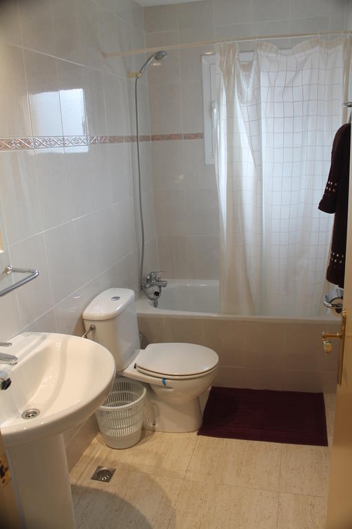Apartaments Can Claudi Tossa de Mar Chambre photo