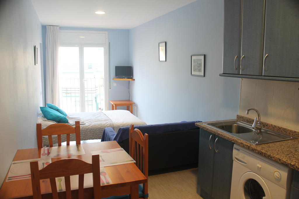 Apartaments Can Claudi Tossa de Mar Chambre photo