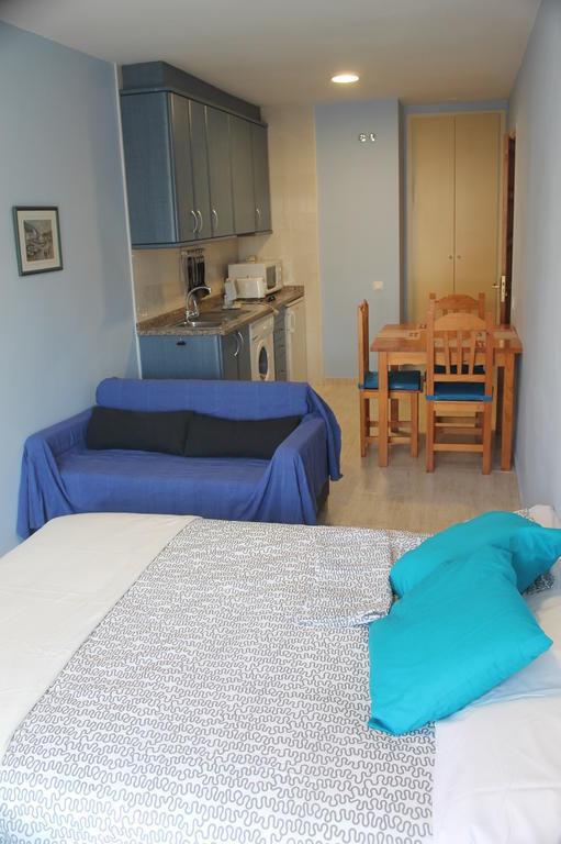 Apartaments Can Claudi Tossa de Mar Chambre photo